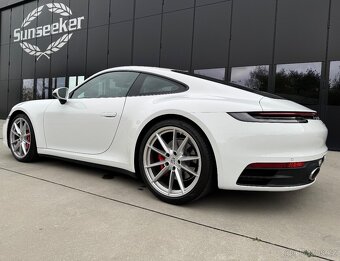 Porsche 911 Carrera S 992 - 5