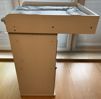 Přebalovací pult - 5