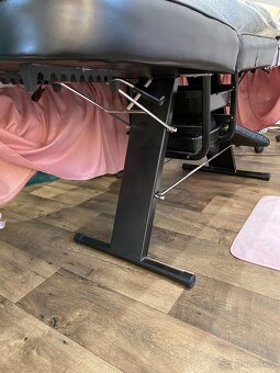 Kosmetické křeslo a židle - 5