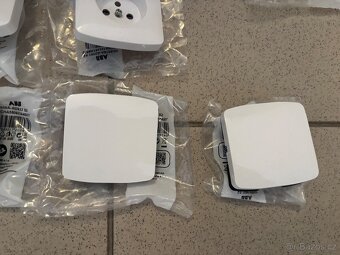 Vypínače a zásuvky ABB Tango - 5