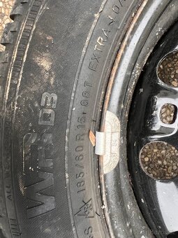 Nokian 185/60/15 sada kol Fabia Rapid 5x100 - 5