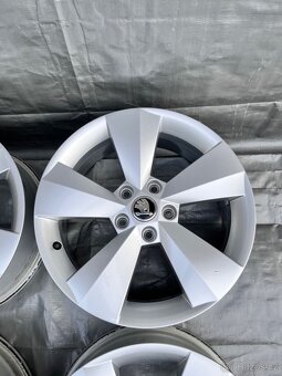 5x112 R17 originální alu disky Škoda Kodiaq 2018 - TOP STAV - 5