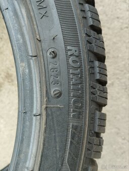Prodám zimní pneu značky Riken 205/45r17 - 5