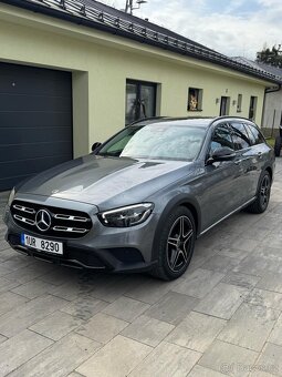Prodám Mercedes-Benz E 220 d AMG SLEVA - 5