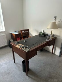Nábytek ze zrušeného prezidentského apartmá z centra Prahy - 5