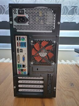 Intel I7-3770 ASUS P8Z77-M PRO 16GB RAM 6TB, Fractal Design - 5