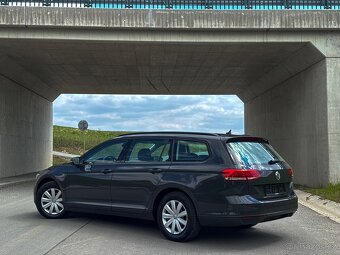 VOLKSWAGEN PASSAT 1.MAJ EL. KUFR CARPLAY SERVIS - 5