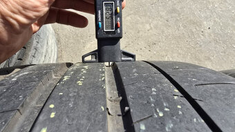 Letní pneu 275/35/19 Michelin - 5