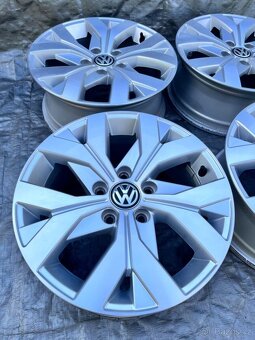 5x112 R16 originální disky VW Passat B8 - TOP STAV - 5