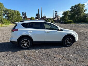 Toyota Rav4, 2,5 hybrid, 4x4, ČR, 12/2017, 116 000km - 5
