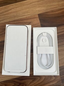 Nový iPhone 16 Pro 128GB - zlatá barva - 5