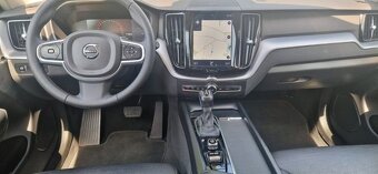 Volvo XC60 Momentum Pro D4 AWD rok 04/2019 - 5