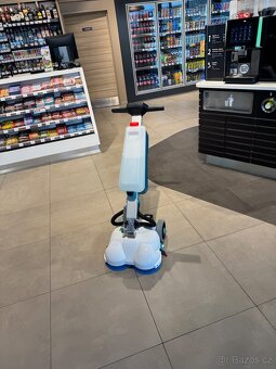 Podlahový myci stroj LIA PRO I. - 5