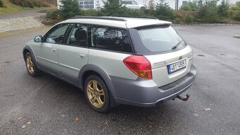 Prodám Subaru Outback r.v. 2004 najeto 270t km - 5