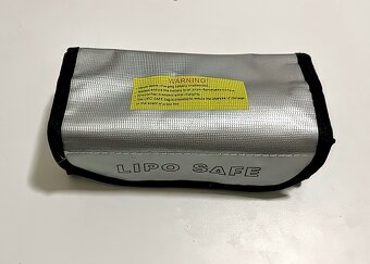 ToolkitRC Q4AC + 2 baterie (3000mAh / 900mAh) – FPV nabíjecí - 5