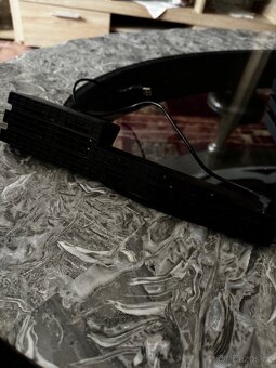 PS4 Pro 1TB + Externí USB Chladič - 5