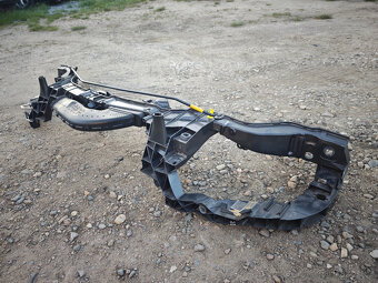 Chladičová stěna Ford Kuga Mk2(čelo,brýle) šedá UD - 5