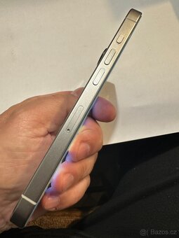 Prodám iPhone 15 PRO 256 GB - top stav - 5