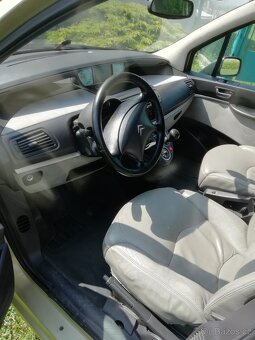 Citroen c8  2,2i - 5