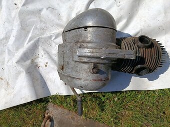 Jawa 250 kyvacka motor - 5
