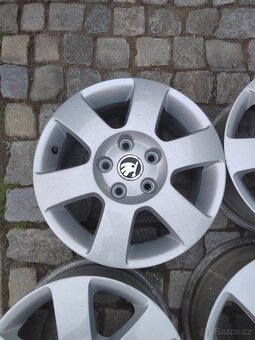 Prodám orig alu 15 škoda Octavia 2 5x112 ET 47 - 5