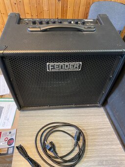 FENDER BRONCO 40 BASOVÉ MODELINGOVÉ KOMBO - 5