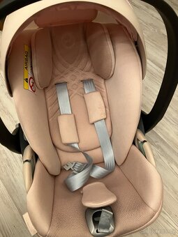 Autosedačka cybex plus báze - 5