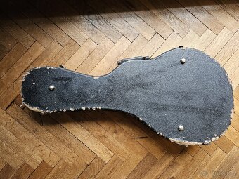 Pouzdro na mandolinu, značka. TKL - 5