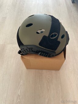 Taktická Helma Paintball/Airsoft - 5