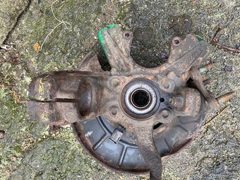 těhlice z Octavia 2 1.9 TDi - 5