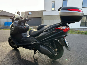 MaxSym 600i limitka-plovoucí kotouče a sklopná zrcátka - 5