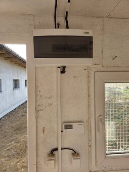 Buňka, bouda 4,3 x 2,4 pouzita - 5