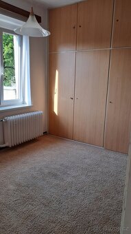 Pronajmu 2+1 75 m2 v RD v centru VM - 5
