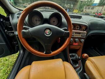 Alfa Romeo 156 2.5 V6 - 5