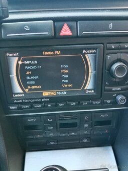 Auto rádio RNS - 5