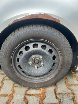 Prodám VW Golf 2.0 TDI 103 kw ve šrotovém stavu - 5