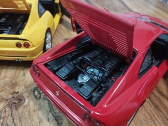 Ferrari F355 1/18 - 5