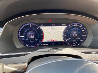 Volkswagen PASSAT B8 virtual cockpit - 5