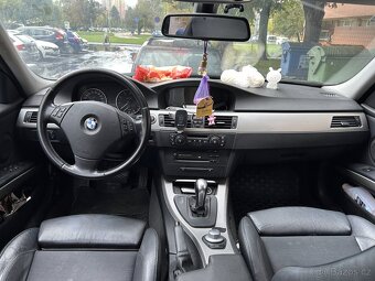 BMW E90 325i 2006 náhradní díly - 5