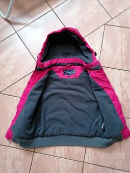 Dívčí, zimní vesta vel. 110 zn. Kugo - 5