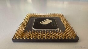 Intel Pentium 133 MHz / SY022 / Socket 7 - 5