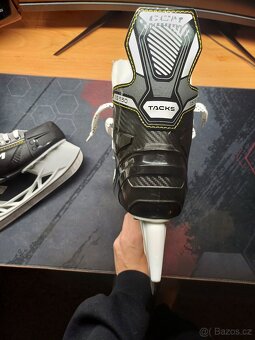 Brusle CCM Tacks AS 550 vel. 40,5 - 5