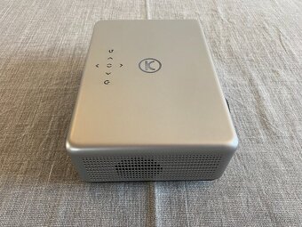 Projektor Vankyo Performance V700G - 5