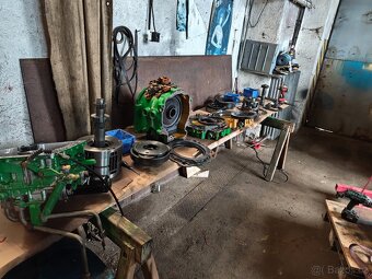 John Deere 7600-7810 - 5