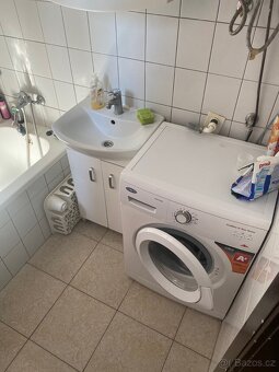 pokoj pro 2 studentky Brno Kr.pole bez RK - 5
