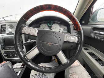 Chrysler 300 C - 5