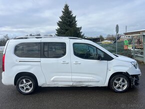 Opel Combo 1,2 96kw2022,Airbag. ok pojízdné. Nova cena - 5