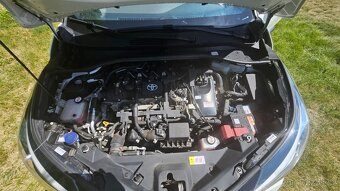 Toyota C-HR 1,8 Hybrid - odpočet DPH možný - 5