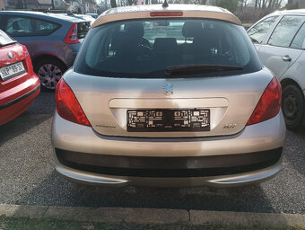 Peugeot 207 1.4 - 5