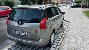 Peugeot 5008 2.0 dci 2011 7 mist - 5